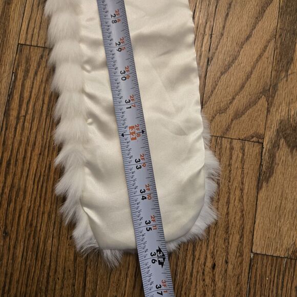 Cache Faux Fur Short Old Money Scarf - Picture 6 of 6